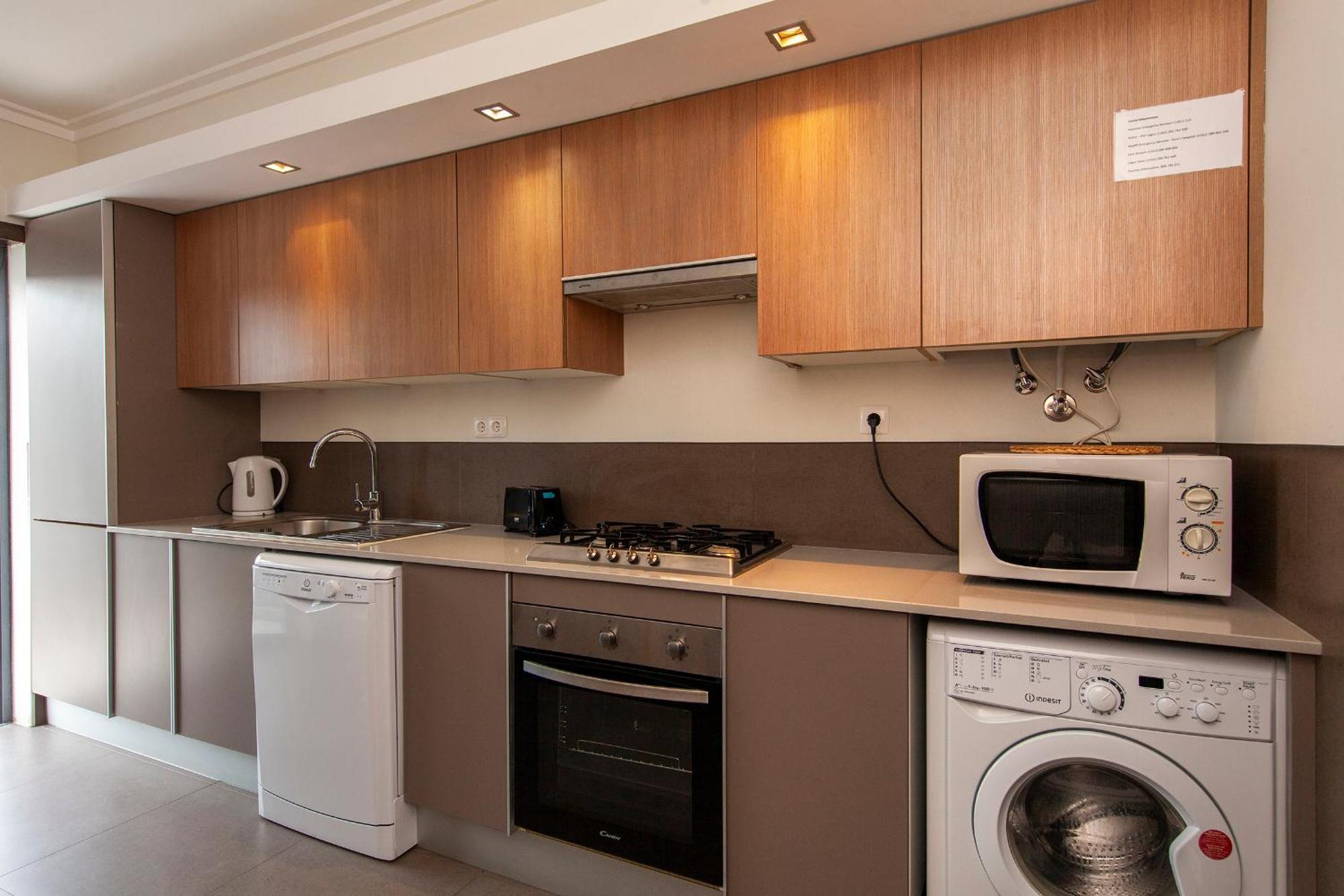 B04 - Luxury 2 Bed W Terrace Pool Apartment Lagos Ngoại thất bức ảnh
